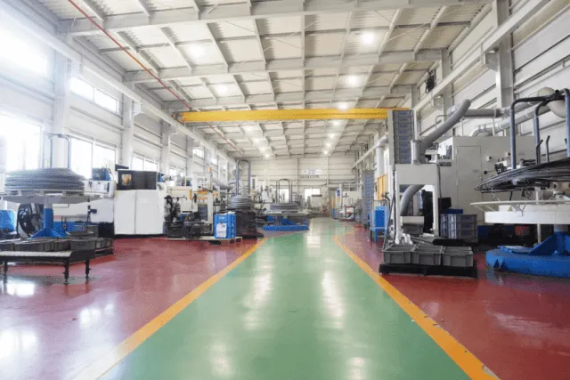 金属加工会社様 工場内