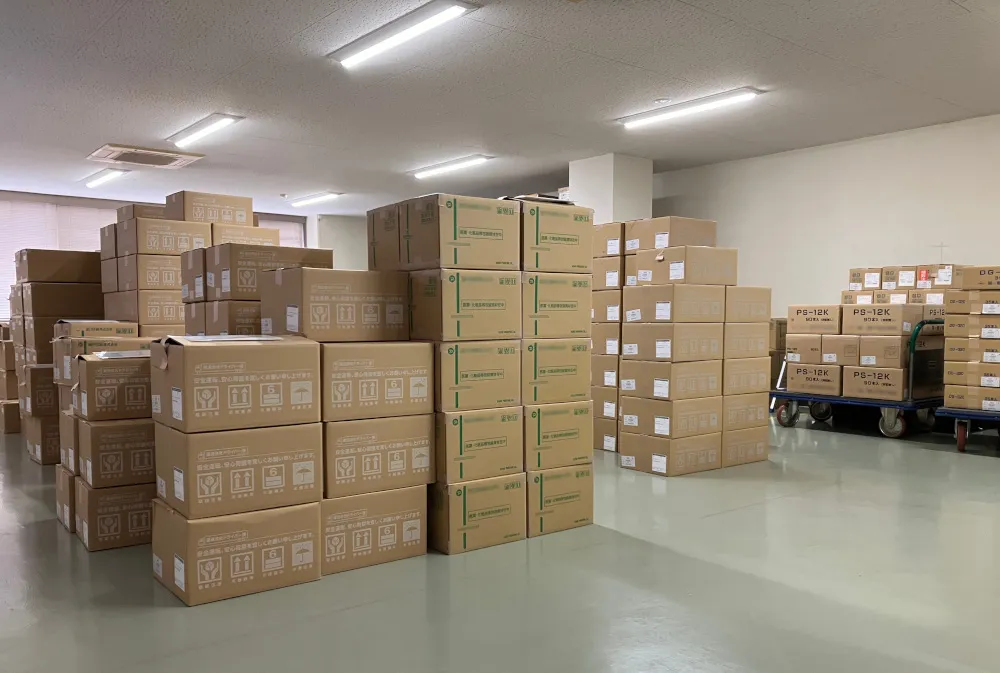 富山めぐみ製薬様 倉庫風景
